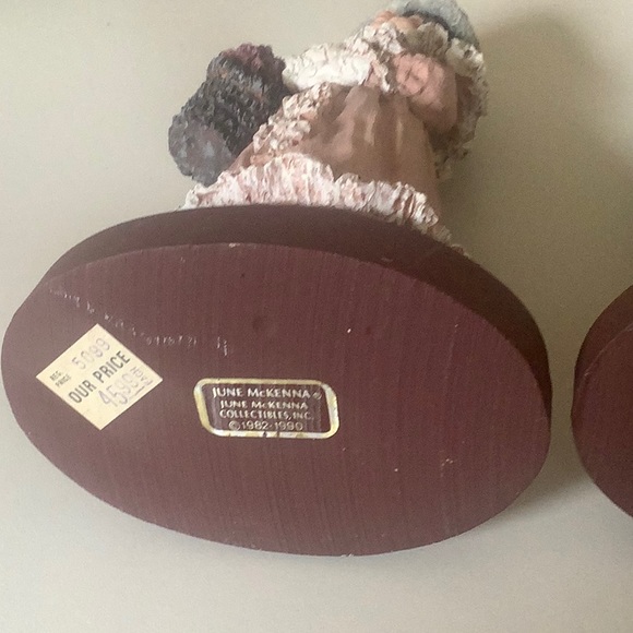 COPY - 2 June McKenna Hand Carved Figures - Picture 6 of 9